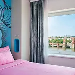 Nhow Hotel 4*